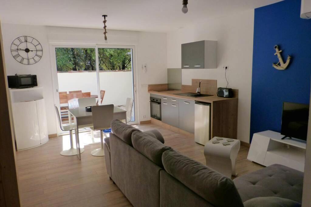 Gîte entièrement rénové sur le thème de la mer. Carpentras Exterior foto